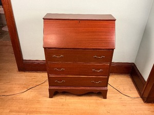 lot 8 image: Vintage Wood Secretary Desk