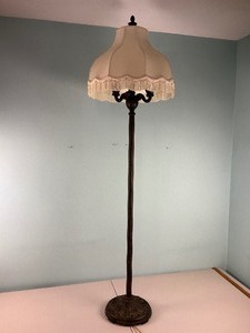 lot 28 image: Tall Floor Lamp with Scallop Fringe Shade