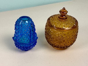 lot 33 image: Fenton Colonial Blue Hobnail Fairly Lamp with L.E. Smith Heritage Candy Dish