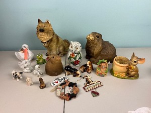 lot 36 image: Animal Figure Home Dcor Lot