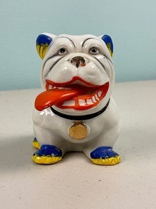 lot 38 image: Bull Dog Figurine