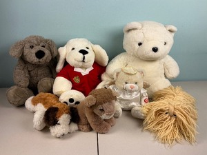 lot 41 image: Stuffed Animal Lot