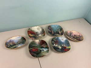 lot 106 image: Bradford Exchange Heaven on Earth by Thomas Kinkade Plate Wall Dcor