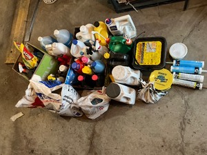 lot 173 image: Misc. Cleaners and Garage Items