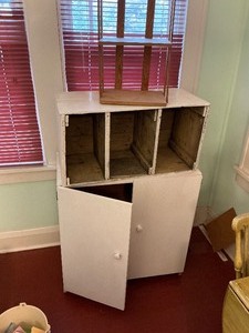 lot 273 image: Newer White Cabinet Plus Two other Shelves