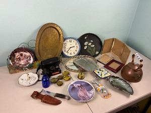 lot 292 image: Misc. Items Lot