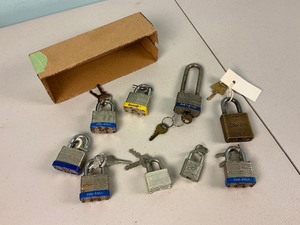 lot 299 image: Pad Lock Lot