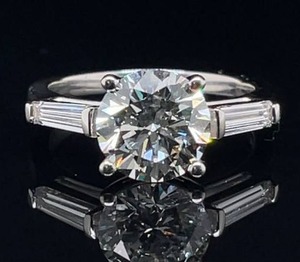 4.69 Carat Diamond Three-Stone Winston Style Ring in Platinum Retail Value $12,000 w Report VIDEO