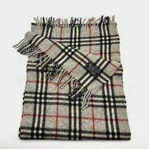 Burberrys Vintage Check Cashmere Scarf $500 Retail