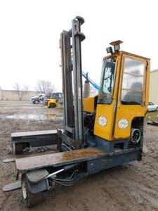 lot 9 image: 2002 Combilift CL9000 Bi-Directional LP Forklift