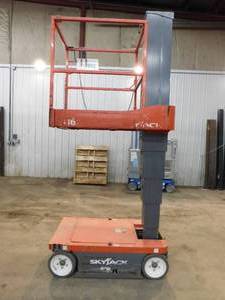 lot 15 image: 2016 SkyJack SJ16 Vertical Mast Lift