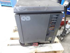 lot 26 image: GNB 24 Volt Battery Charger