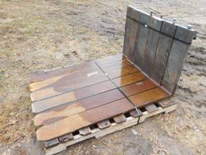 lot 33 image: 3 Sets of Forklift Forks