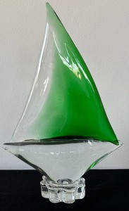 lot 53 image: Vintage Murano Sailboat Glass Clear and Green