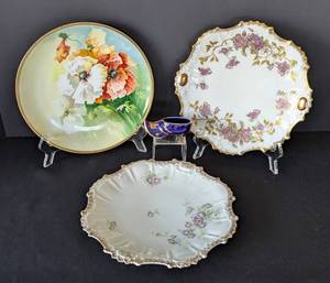 lot 108 image: Painted Porcelain Limoges Plates and Shoe Figurine