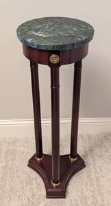 lot 33 image: Bombay Co. Petite Marble Topped Mahogany Accent Table