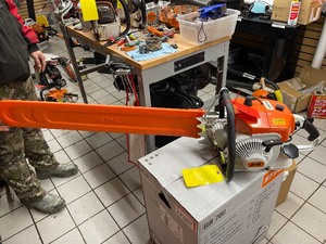 lot 26 image: Petrol Model MS070 Chain Saw With 36 Bar