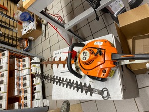 lot 31 image: Stihl Model HS56C Gas Powered Hedge Trimmer