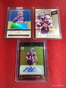 lot 101 image: (3) Vikings Autograph Cards