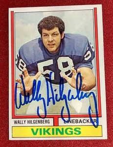 lot 104 image: Autographed Wally Hilgenberg Card