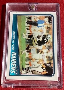 lot 125 image: 1988 Topps Bo Jackson Football Rookie Card