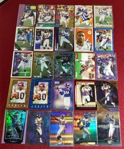 lot 168 image: (25) Cris Carter Cards