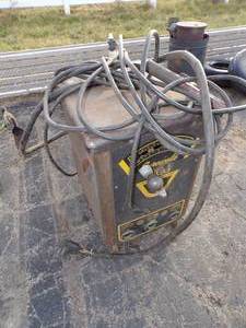 lot 19 image: Sureweld Arc Welder