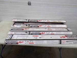 lot 38 image: 4 Performance Shop Lights