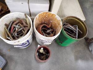 lot 50 image: Large U Bolt and Hardware Lot