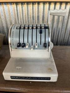 lot 101 image: Vintage Paymaster Machine