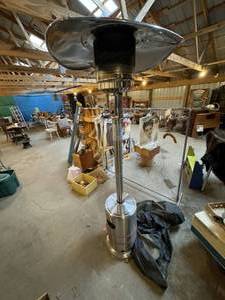 lot 109 image: Patio Heater