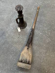 lot 114 image: Vintage Jack and Wood Tool