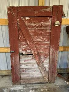 lot 115 image: Vintage Barn Door