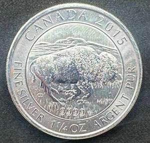 lot 54 image: 1.25oz .9999 Silver $8 Canadian Bison Coin