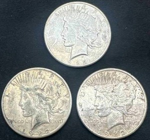 lot 56 image: Lot of 3 Silver Peace Dollars from 1922