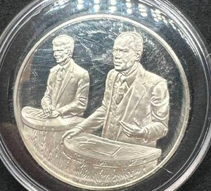 lot 68 image: 1976 .925 Silver Presidential Debate Proof Medallion with Error (very rare)