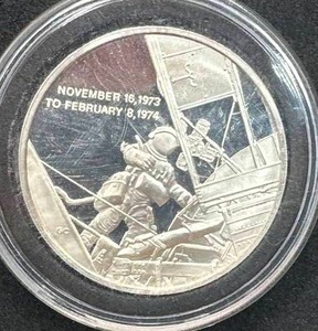 lot 69 image: 1974 Very Rare Skylab Carr, Gibson, Pogue .925 Silver Proof Medallion
