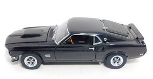 lot 17 image: Danbury Mint 1969 Ford Mustang Boss 429