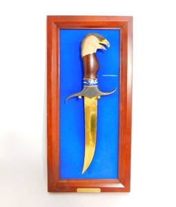 lot 21 image: Franklin Mint American Bald Eagle Knife Crafted In Malaysia