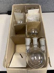 Box of 7 - 3 Neck Boiling Flasks, 500ml