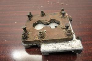 Used Ford DGH1-2B884-1AA Engine Mount Bracket with Hardware