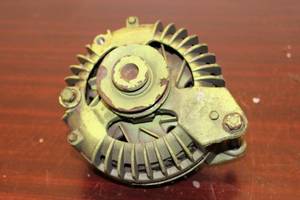 Used Alternator with Green Finish for Heavy Machinery