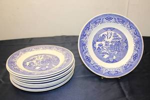 lot 11 image: Set of 9 Royal China Cavalier Ironstone Blue Willow Plates