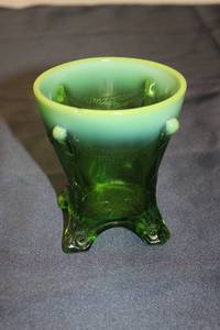 lot 14 image: Vintage Green Glass Flower Vase with Decorative Base