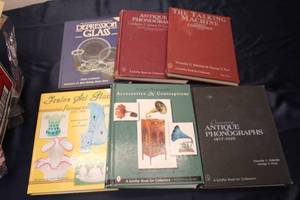 lot 48 image: Collection of 5 Antique Reference Books on Glass and Phonographs