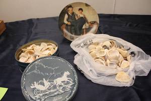lot 60 image: Lot of Vintage Shells and Norman Rockwell Plate