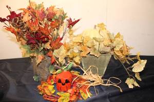 lot 69 image: Autumn Harvest Decorative Floral Arrangement with Pumpkin and Wreath