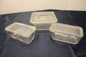lot 90 image: Set of 3 Anchor Hocking Glass Storage Containers with Lids