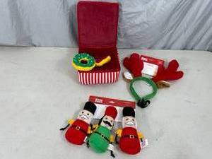 lot 82 image: 3 New Holiday Theme Dog Toys