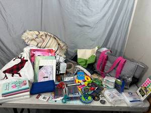 lot 115 image: Large Assortment of Craft Items, Thirty One Bag,  and Fabric